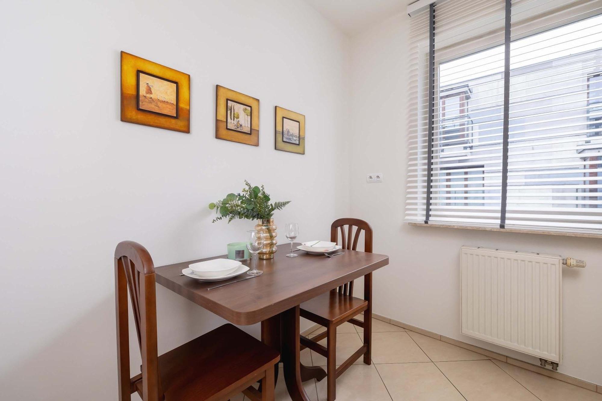 Bright Near Ice With Air Conditioning And Parking By Renters Апартаменти *